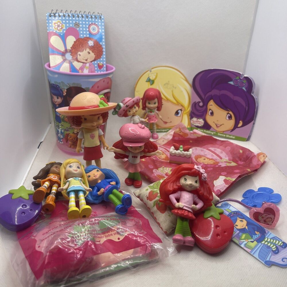 Lot of vtg Strawberry Shortcake & Toys & Accessories